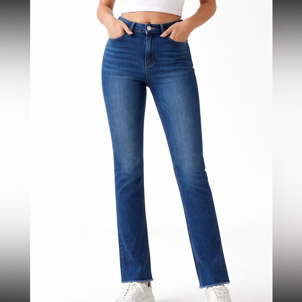 Vervet Blue Women's Skinny Straight Leg Jeans in Deep Blue size 26